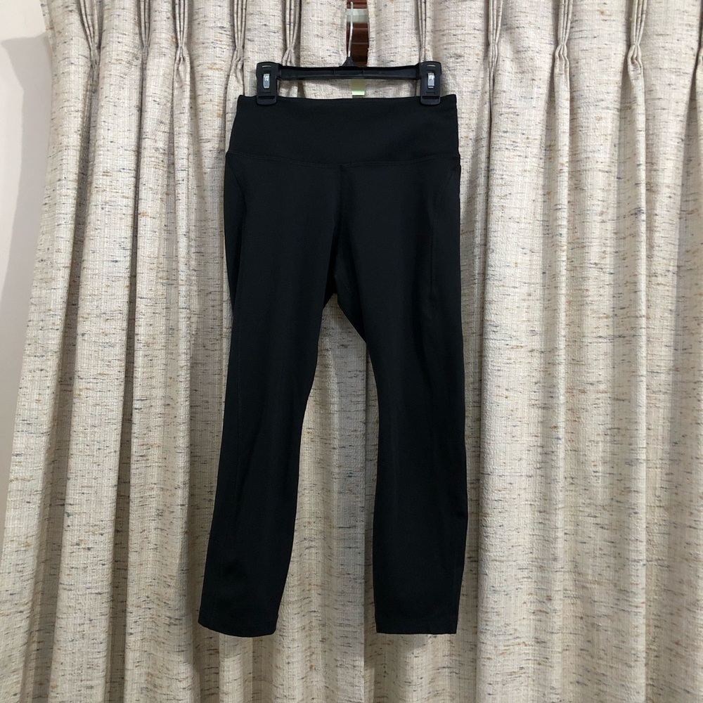 Nike Dri-FIT Women's Mid-Rise Fast Crop Running Leggings